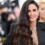 Demi Moore Has a Splash Leading Swimming Lesson for Her Chihuahua