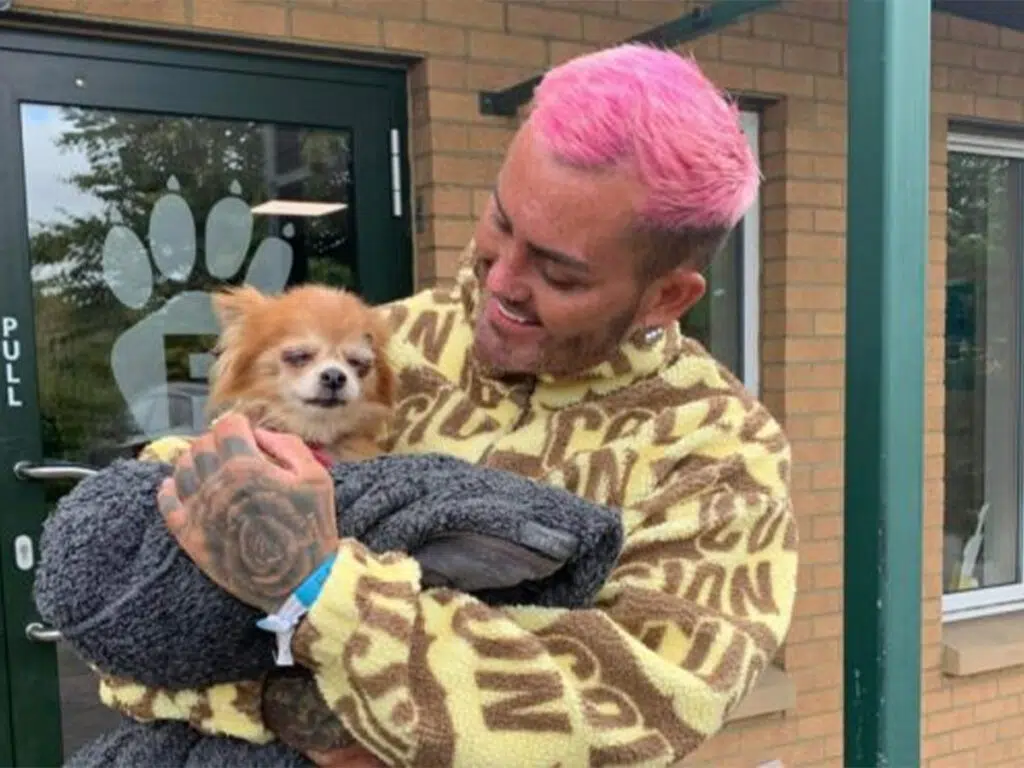 The special moment when Jonathan Lucas was reunited with his lost Chihuahua Lady
